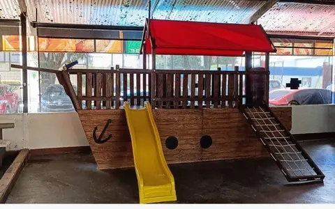 Juego Pirata, techo de lona